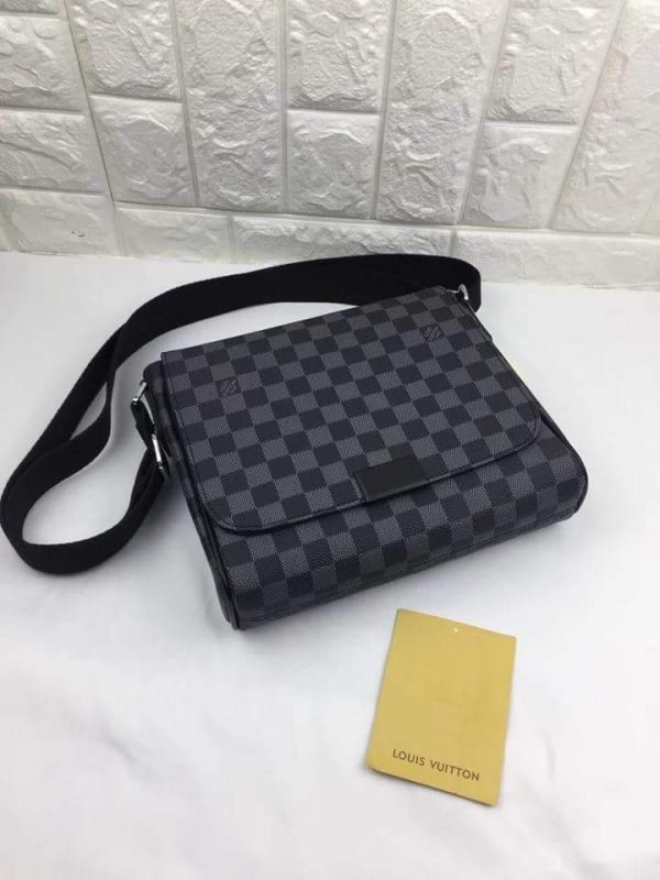 louis vuitton damier messenger black